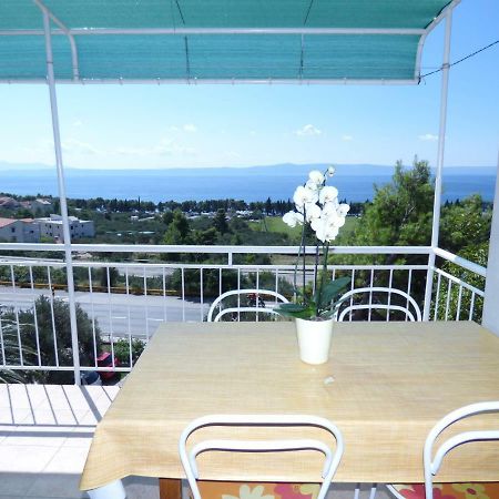 Apartmani Dalija Tučepi エクステリア 写真