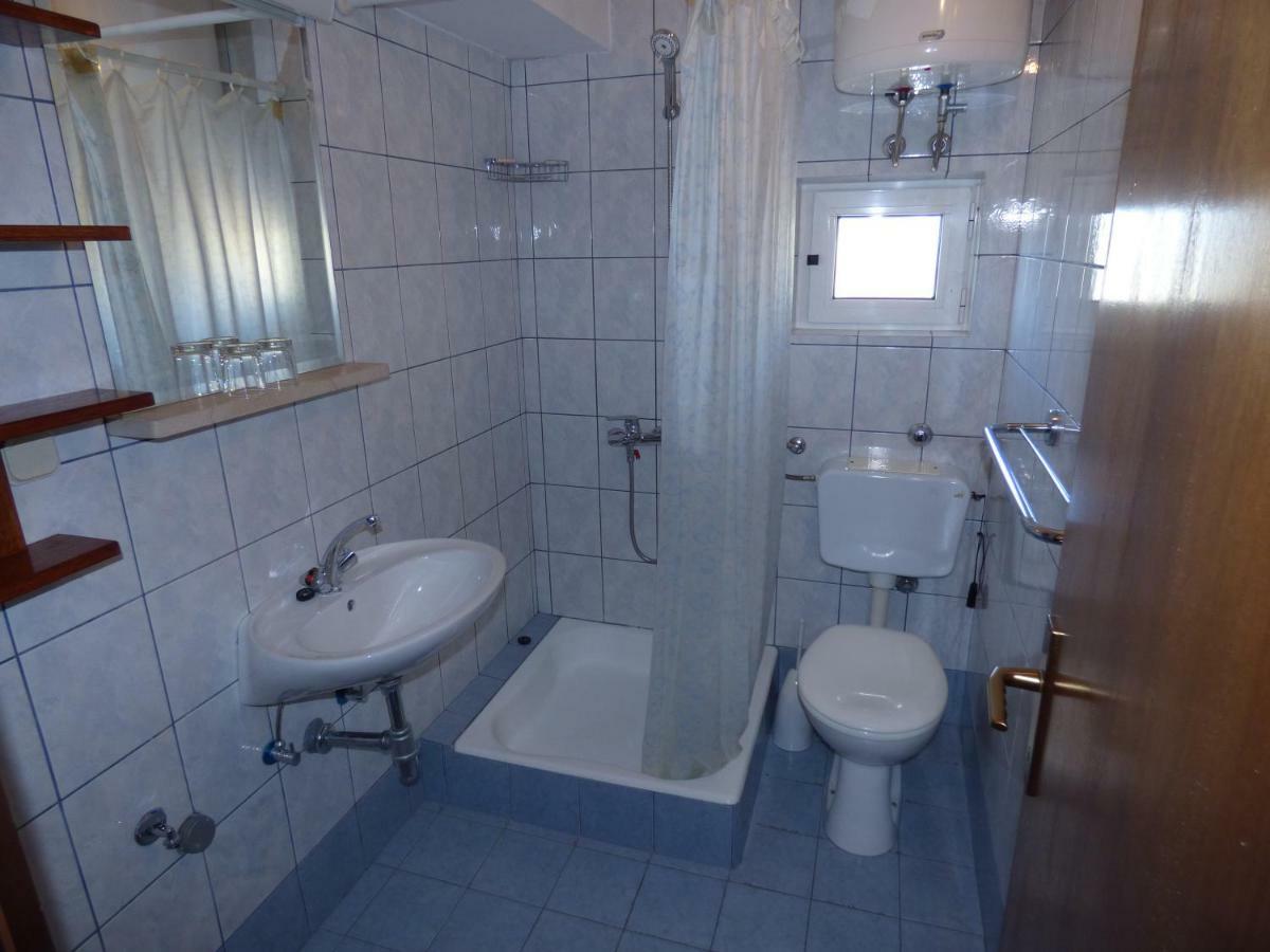 Apartmani Dalija Tučepi エクステリア 写真