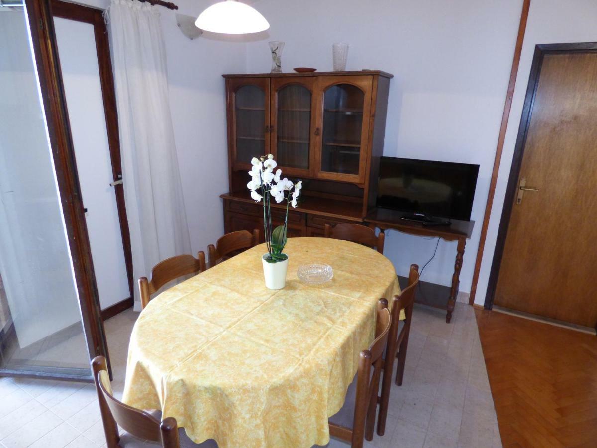 Apartmani Dalija Tučepi エクステリア 写真